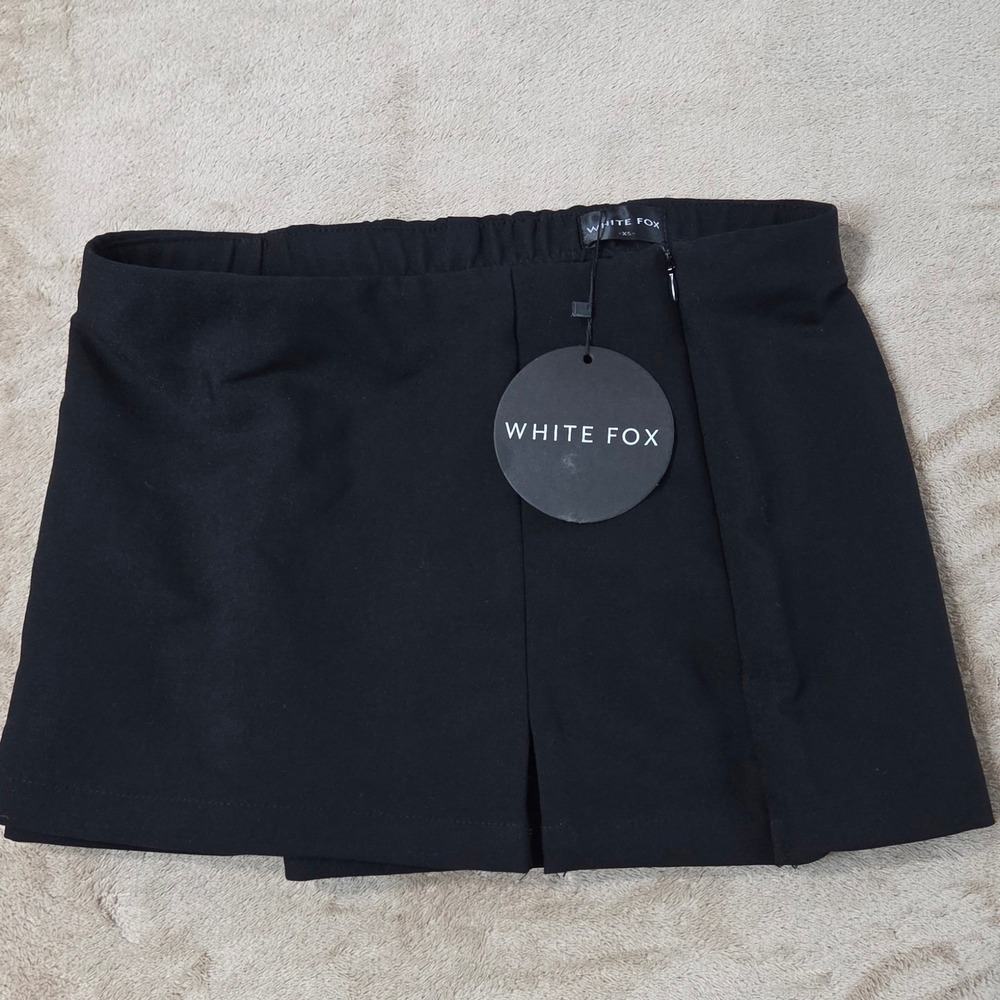 White Fox Give It A Go Mini Skort Women XS Black Tennis Pickleball Badminton New